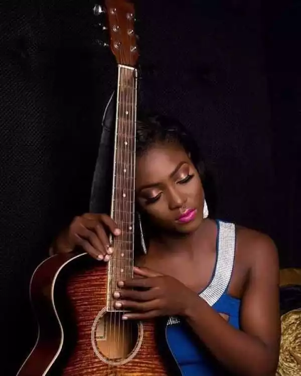 #BBNaija: Ex-Housemate, Debbie-Rise And Guitar Wow In New Photo